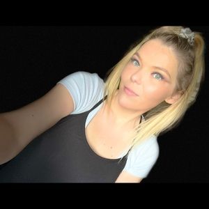 Meet your Posher, Kaitlin